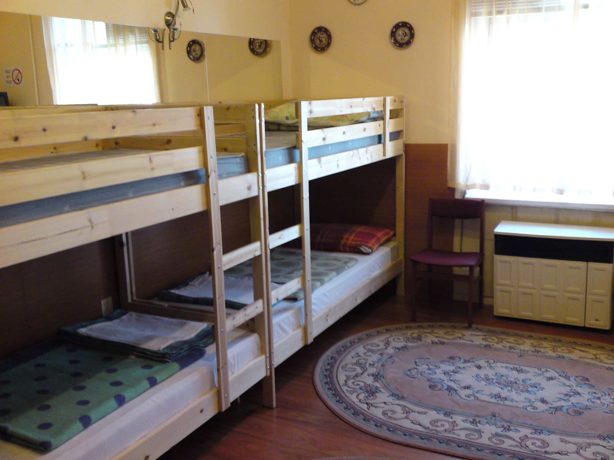 Eitans Guesthouse Будапеща Екстериор снимка